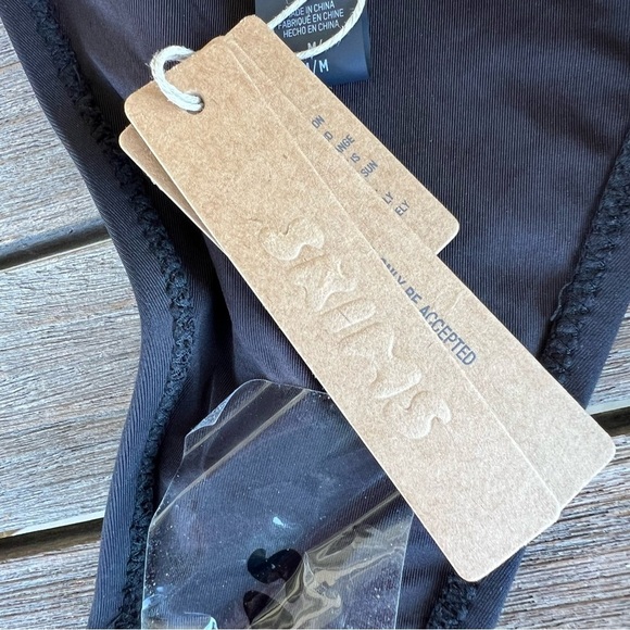 SKIMS Cheeky Tanga Bikini Bottom Onyx Black Sexy Swimwear SW-TAN-0783 Med NWT - Picture 7 of 11